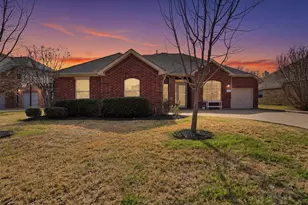 1012 Wedgewood Dr, Mansfield, TX 76063 - Photo 1