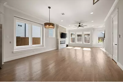 449 Jones Street, Grapevine, TX 76051 - Photo 6