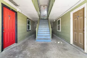 2404 Louise St, Denton, TX 76201 - Photo 8