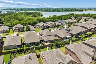 4705 Ray Roberts Dr, Frisco, TX 75036 - Photo 2