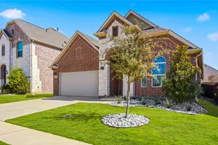 5204 Bradford Green Trail, Flower Mound, TX 75028 - Photo 2