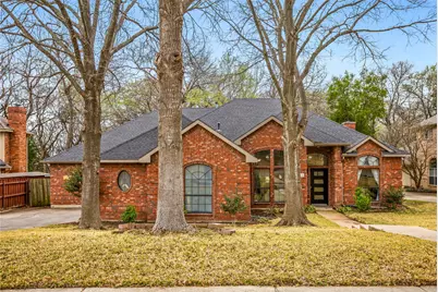 822 Longmeadow Court, DeSoto, TX 75115 - Photo 4