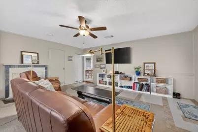 1807 Westcrest Drive, Arlington, TX 76013 - Photo 14