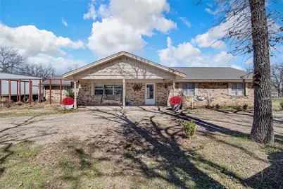 112 Robin Drive, Burleson, TX 76028 - Photo 2