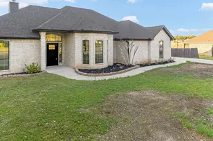 136 Spring Meadow Ln, Belton, TX 76513 - Photo 2