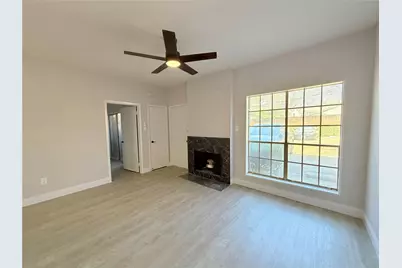 5757 Martel Avenue #B05, Dallas, TX 75206 - Photo 2