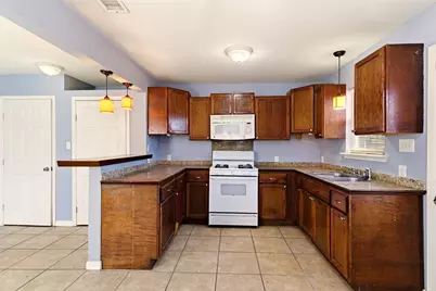 1809 Maple Street, Grand Prairie, TX 75050 - Photo 10