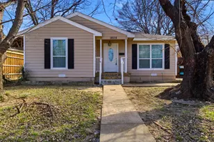 1809 Maple St, Grand Prairie, TX 75050 - Photo 1