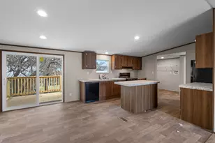 107 Valley St, Bridgeport, TX 76426 - Photo 6