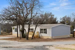 107 Valley St, Bridgeport, TX 76426 - Photo 2