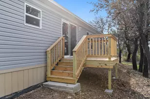 107 Valley St, Bridgeport, TX 76426 - Photo 16