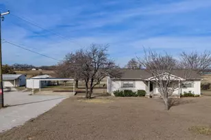 222 Co Rd 3331, Paradise, TX 76073 - Photo 2