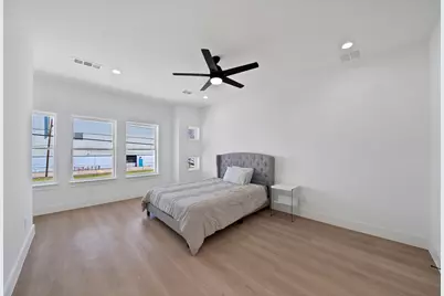 1405 Barry Avenue, Dallas, TX 75223 - Photo 22