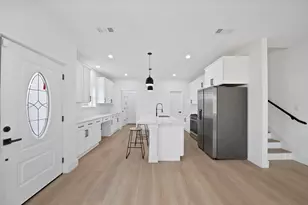 1405 Barry Ave, Dallas, TX 75223 - Photo 14