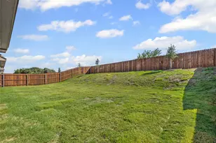 620 Jameson St, Springtown, TX 76082 - Photo 36