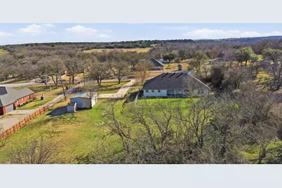 321 E Woody Creek Court, Springtown, TX 76082 - Photo 8