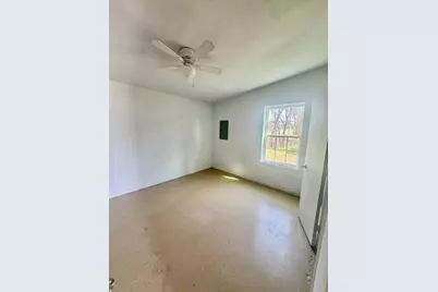 898 Reno, Reno, TX 76020 - Photo 2