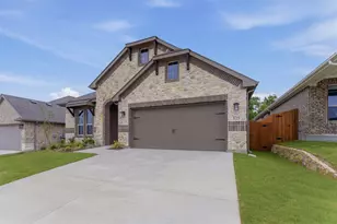 525 Waterford Park Boulevard, Weatherford, TX 76087 - Photo 2