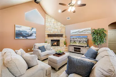 3414 Fountain Way, Granbury, TX 76049 - Photo 14