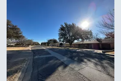 2208 Princeton Avenue, Midland, TX 79701 - Photo 4
