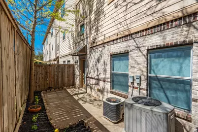 4830 Cedar Springs Road #5, Dallas, TX 75219 - Photo 26