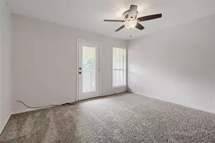 1624 Choteau Cir, Grapevine, TX 76051 - Photo 8