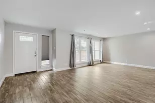 1624 Choteau Cir, Grapevine, TX 76051 - Photo 4