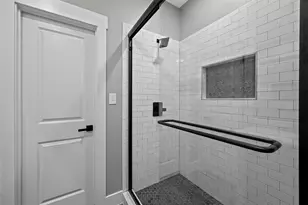 527 W Walker St, Denison, TX 75020 - Photo 16