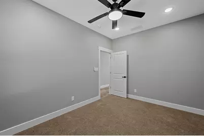 527 W Walker Street, Denison, TX 75020 - Photo 12