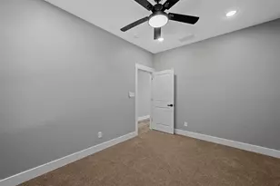 527 W Walker St, Denison, TX 75020 - Photo 12