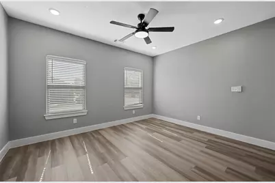 527 W Walker Street, Denison, TX 75020 - Photo 10