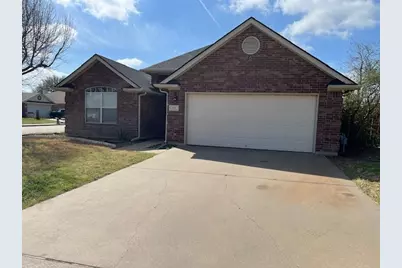 201 Willow Street, Crowley, TX 76036 - Photo 2