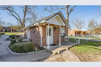 5615 Equestrian Court, Granbury, TX 76049 - Photo 10