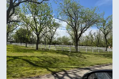 5615 Equestrian Court, Granbury, TX 76049 - Photo 4