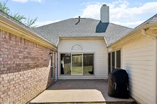 409 Kyle Ln, Lewisville, TX 75067 - Photo 24