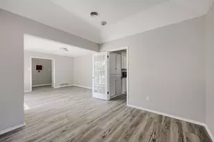 2185 Jana Ln, Burleson, TX 76028 - Photo 12