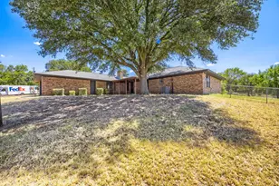 2185 Jana Ln, Burleson, TX 76028 - Photo 24