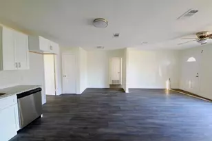 315 W Dexter St, Sherman, TX 75092 - Photo 4