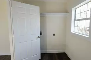 315 W Dexter St, Sherman, TX 75092 - Photo 8