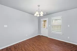 709 W Madison St, Ennis, TX 75119 - Photo 4