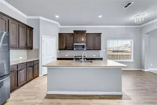 2013 San Marino Ln, Lewisville, TX 75077 - Photo 10