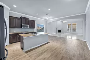 2013 San Marino Ln, Lewisville, TX 75077 - Photo 6