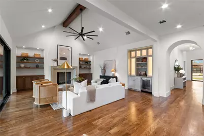 8611 San Fernando Way, Dallas, TX 75218 - Photo 6