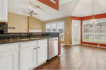 1604 Park Chase Avenue, Arlington, TX 76011 - Photo 14