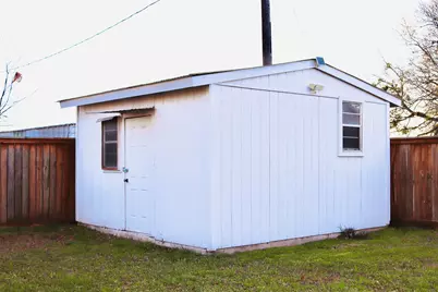 109 Novice Road, Winters, TX 79567 - Photo 16