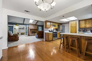 4510 Indian Oaks Trail, Arlington, TX 76017 - Photo 10