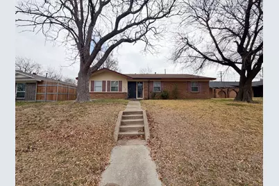 304 Clary Drive, Mesquite, TX 75149 - Photo 1