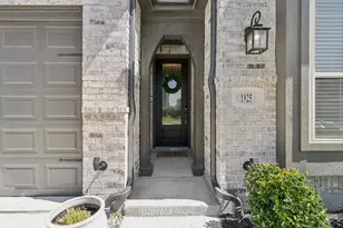 1925 Pelham Dr, Aubrey, TX 76227 - Photo 2