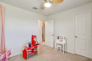 800 Amberwood Ct, Fort Worth, TX 76052 - Photo 30