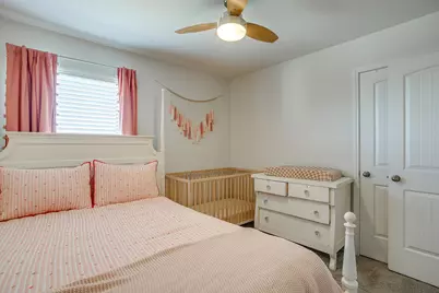 800 Amberwood Court, Fort Worth, TX 76052 - Photo 32